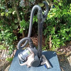 ★お届け可！★ HITACHI 掃除機 パワーブーストサイクロン CV-TS800 2018年製の画像