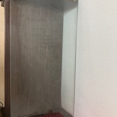 (9/26まで掲載)ガラステーブルの画像