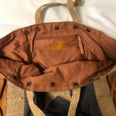 〈値下げ〉未使用　パリで購入　Yerse トートバッグ
の画像