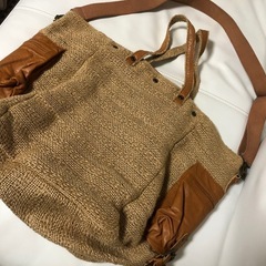 〈値下げ〉未使用　パリで購入　Yerse トートバッグ
の画像