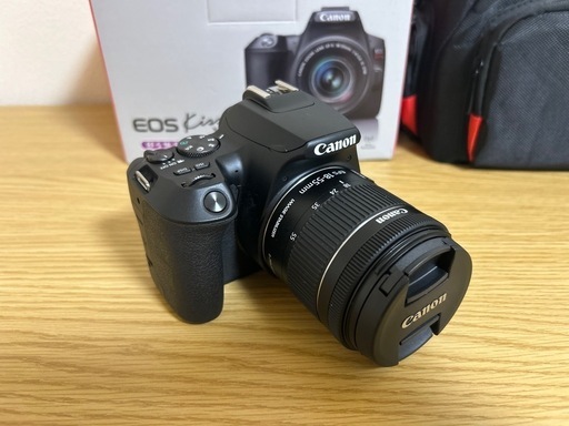 【美品】Canon EOS Kiss X10 デジタル一眼レフカメラ 付属品多数