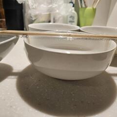 白いお皿　丸と楕円　の画像