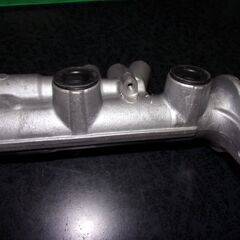９５系プラド　185系ハイラックスサーフ　ブレーキマスターシリンダーのみ　社外品（新品・未使用）47201-3D360。の画像
