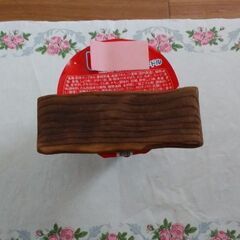 ◆【木製板】①　　　●使い道/小物置き台、カップ麺の、蓋抑え、等。の画像
