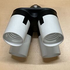 4又分岐ソケット E26口金 (1灯→4灯へ変換）の画像