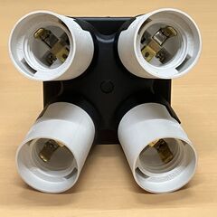 4又分岐ソケット E26口金 (1灯→4灯へ変換）の画像