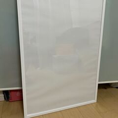 取りに来られる方限定　無料でお譲りします　額縁・ホワイトの画像