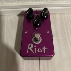SUHR / Riot Distortion