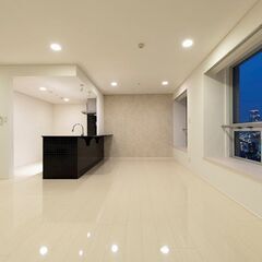 💕ゴージャスな夜景を満喫できるお部屋🎶🥂💕２２階、２LDK100...