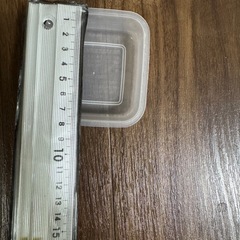 大量のタッパー　離乳食用にいかがですか？　保存容器の画像