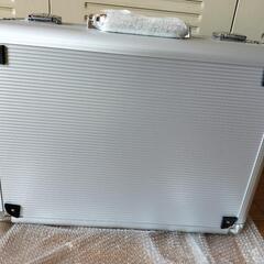 アタッシュケース