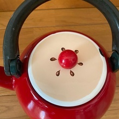 ホーローやかんの画像