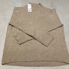 ユニクロ スフレヤーンモックネックセーター