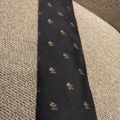 TIE YOUR TIE 👔のネクタイ　濃紺にお花柄　新品未使用です。の画像