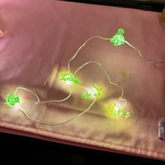 ライトとキャンドルグラスの画像