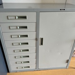 0円！NAIKI(ナイキ)書庫 キャビネット　差し上げます！