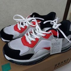 値下げ　24センチスニーカー