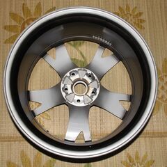 フェアレディZ Z34 後期 純正 ガンメタ アルミホイール×1本 リア用 19インチ 10J PCD114.3 ハブ径66 +30の画像