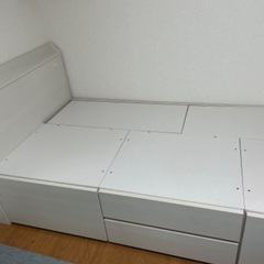 ニトリ 白 収納ベッド ２つですと10000