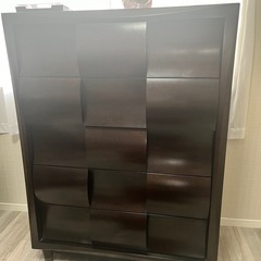 アメリカ家具　洋服キャビネット
