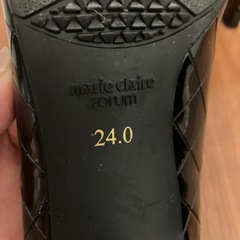 マリクレール黒のパンプス24センチの画像