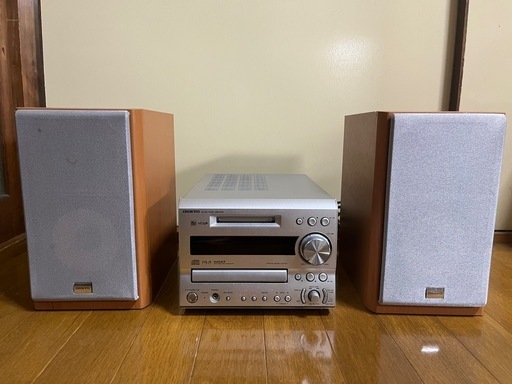 ONKYOミニコンポ、Technicsアンプ、レコードプレイヤー
