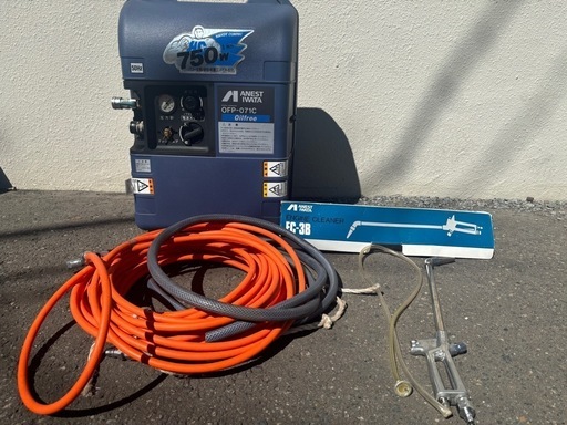 アネスト岩田　コンプレッサー