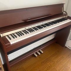 Roland 電子ピアノ　茶色木目調の画像