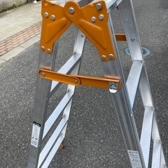 60%OFF はしご兼用脚立 5段 5尺 K-150D 美品の画像