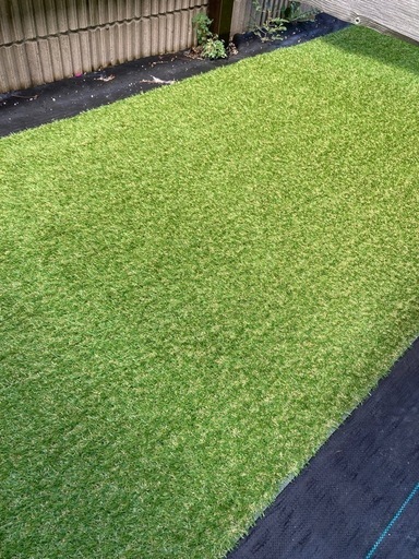 人工芝　タンスのゲン