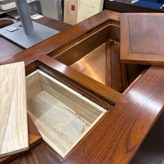 囲炉裏 テーブル 座卓 欅？ 和室 高級家具の画像