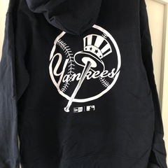 ニューエラ  パーカーの画像