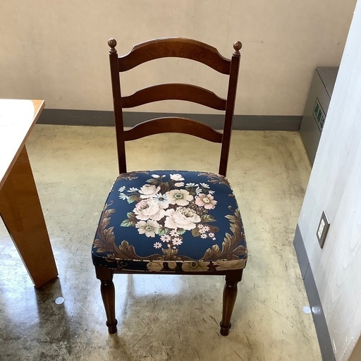 飛騨産業　ダイニングチェアー