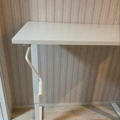 昇降式テーブルの画像