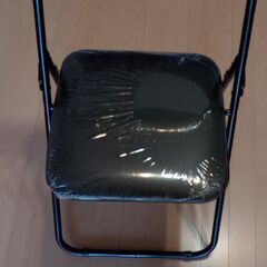 折り畳み椅子　4脚