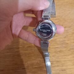 ⚠️0円出品⚠️ヴィクトリアシークレット腕時計(レディース)⚠️電池交換必要⚠️の画像