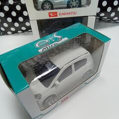 値下げ  ダイハツのミニカー3点の画像