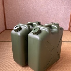【9/26までの引き取り限定】トラスコ　給油ポンプ・20L灯油タンク×2セットの画像