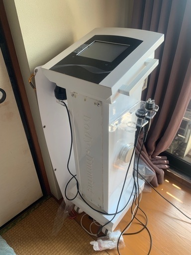 元値150万　脂肪を超音波で溶かせる業務用エステ機器