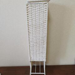 タワートイレットペーパーホルダー