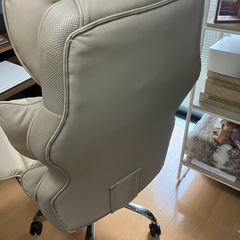 ゲーミングチェア　テレワーク用デスクチェアの画像