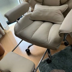 ゲーミングチェア　テレワーク用デスクチェアの画像