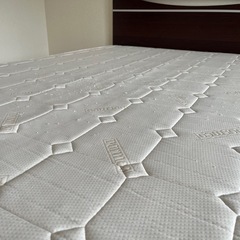 【中古品】ドルメオDORMEOマットレス/セミダブル の画像