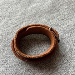 skin leather ブレスレットの画像