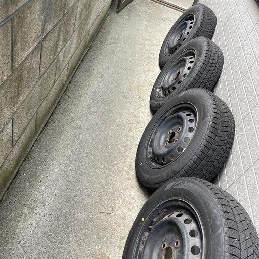 ブリヂストンVRX3スタッドレス165/70r14