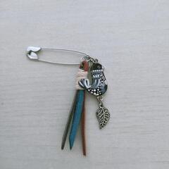 None スエード紐 ゼッケンピン( 小鳥②)の画像