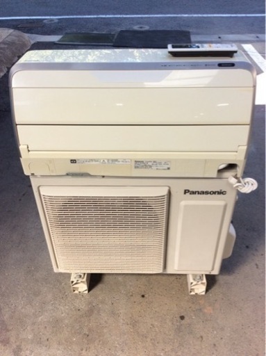 Panasonic  10〜12畳  2.8kw ルームエアコン  CS-XS285C-W   2015年製  ※ルーバーなどにシミが有ります。