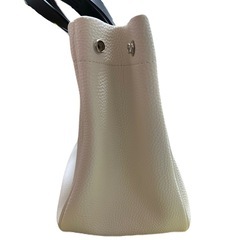 MILAMILANハンドバッグ　ほぼ新品の画像