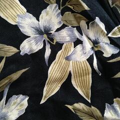 お値下げTOMMY BAHAMA シルクアロハシャツの画像