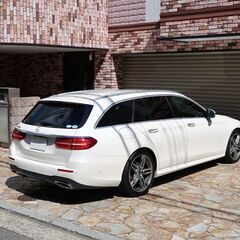 検査6年10月E250 AVG スポーツ レザーPKG/ブルメスター/12.3インチナビ/Apple Car Play/360度カメラ/レーダーセーフティ/パワーバックドアの画像